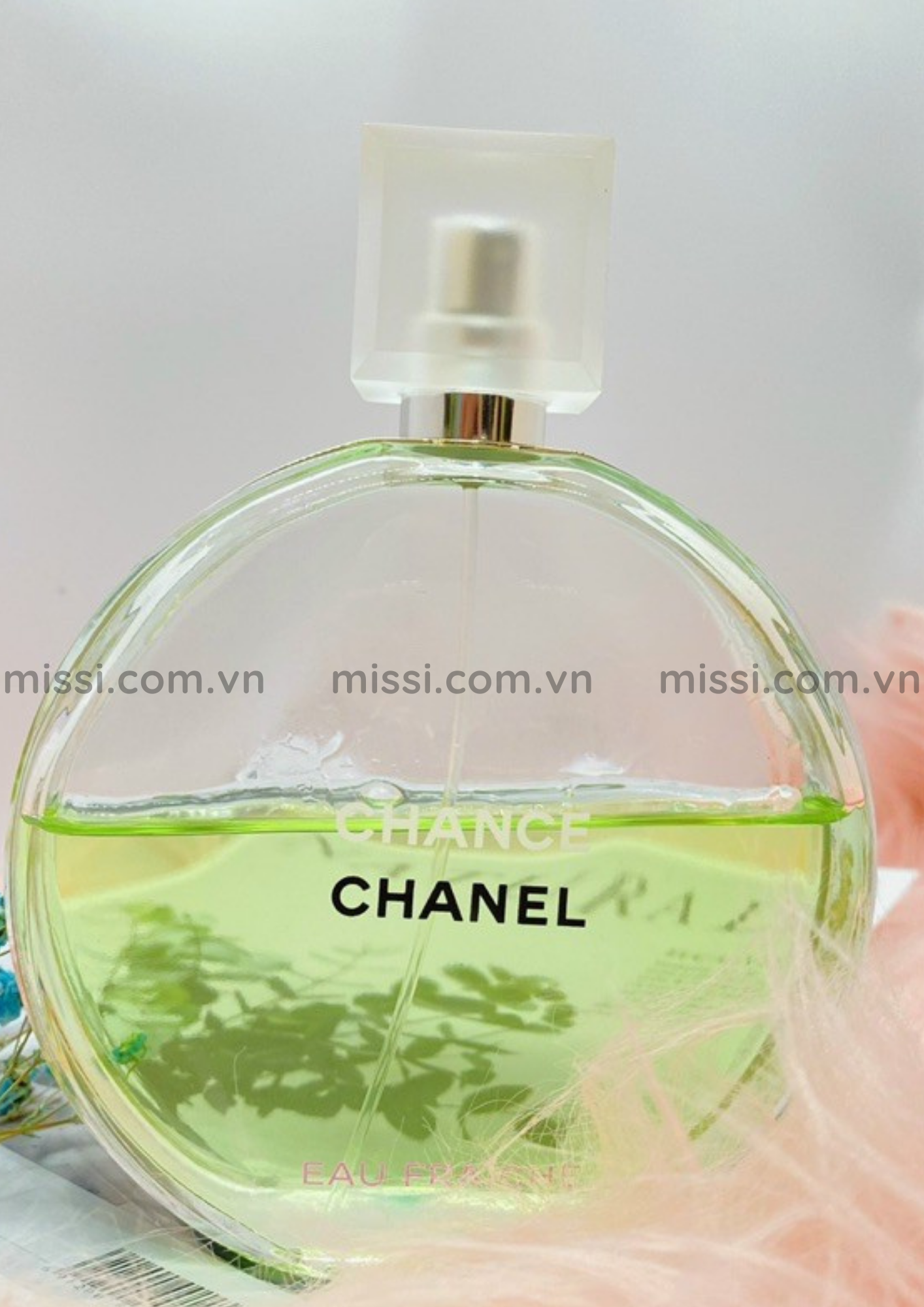 Review Chanel Chance Eau Fraiche-Cô nàng năng động quyến rũ - Missi Perfume