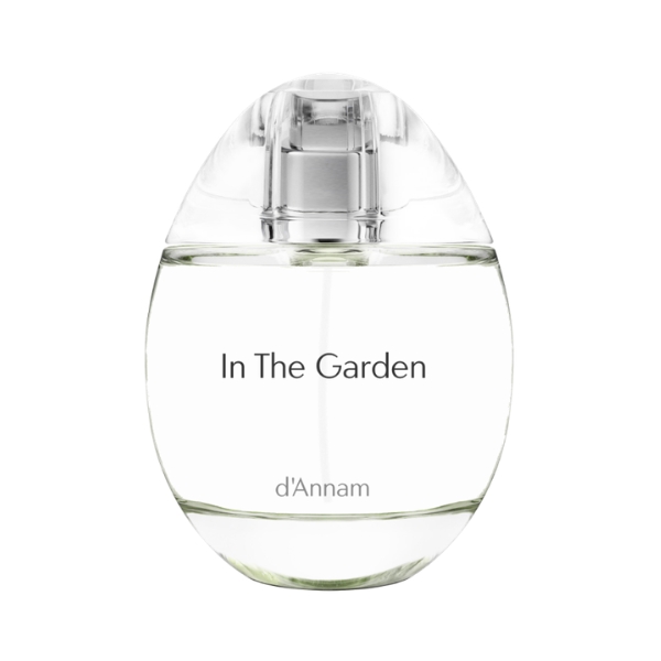 D-Annam-In-The-Garden-01